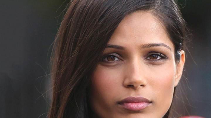 Freida Pinto Pink Lips Ultra Face Closeup